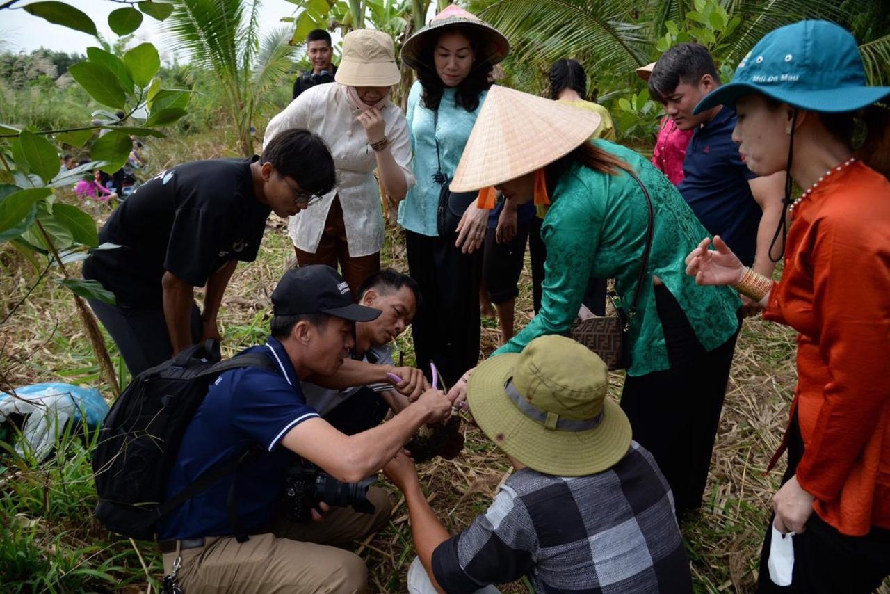 Bungalow - Farmstay Hoa Rung U Minh Ca Mau Bagian luar foto